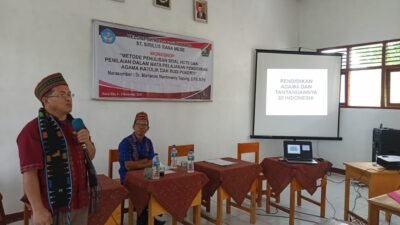 MGMP Gelar Workshop, Dr. Mantovanny Tapung: Guru PAK di Matim Mampu Menumbuhkan Warisan Positif