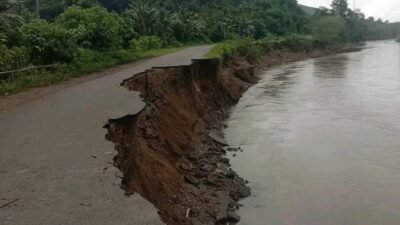 Ruas Jalan Nyaris Putus, Anggota DPRD Ende Angkat Bicara