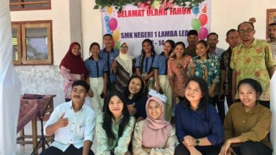 Rayakan HUT ke-14, SMKN 1 Lamba Leda Gelar Perlombaan Antarkelas