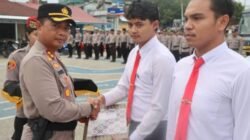 Personel Polisi yang mendapatkan penghargaan/dok. Polres Sumba Barat