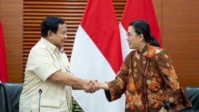 Hoaks Beredar, Juru Bicara Kepresidenan Tegaskan Sri Mulyani Tak Akan Mundur Dari Kabinet