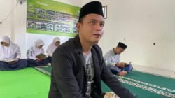 Pengabdian Tanpa Batas Dani Ramdani Relakan Masa Muda untuk Mendidik Anak Yatim di Pangandaran